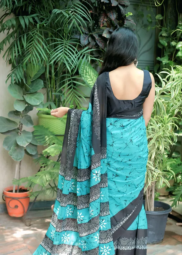 Teal_&_Black_Mulmul_Cotton_Printed_Saree_With_Unstitched_Blouse_Piece_|_For_Women