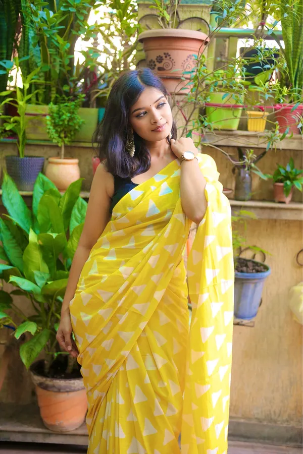 Yellow_Mulmul_Cotton_Printed_Saree_With_Unstitched_Blouse_Piece_|_For_Women