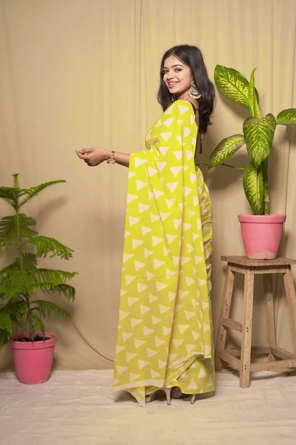 Yellow_Mulmul_Cotton_Printed_Saree_With_Unstitched_Blouse_Piece_|_For_Women