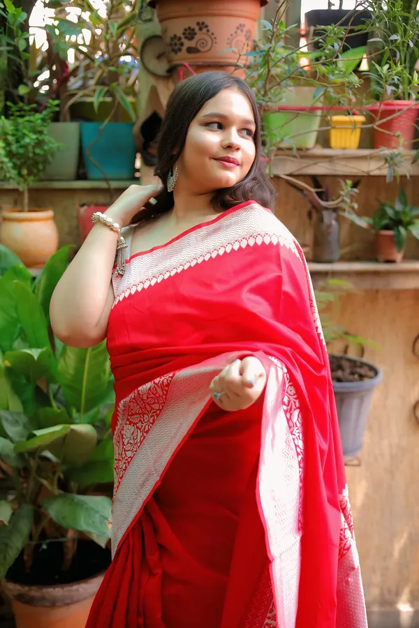 Red_Litchi_Silk_Jacquard_Work_Saree_With_Unstitched_Blouse_Piece_|_For_Women