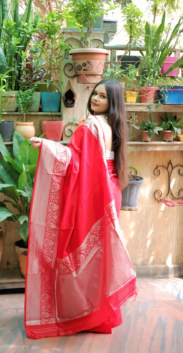 Red_Litchi_Silk_Jacquard_Work_Saree_With_Unstitched_Blouse_Piece_|_For_Women