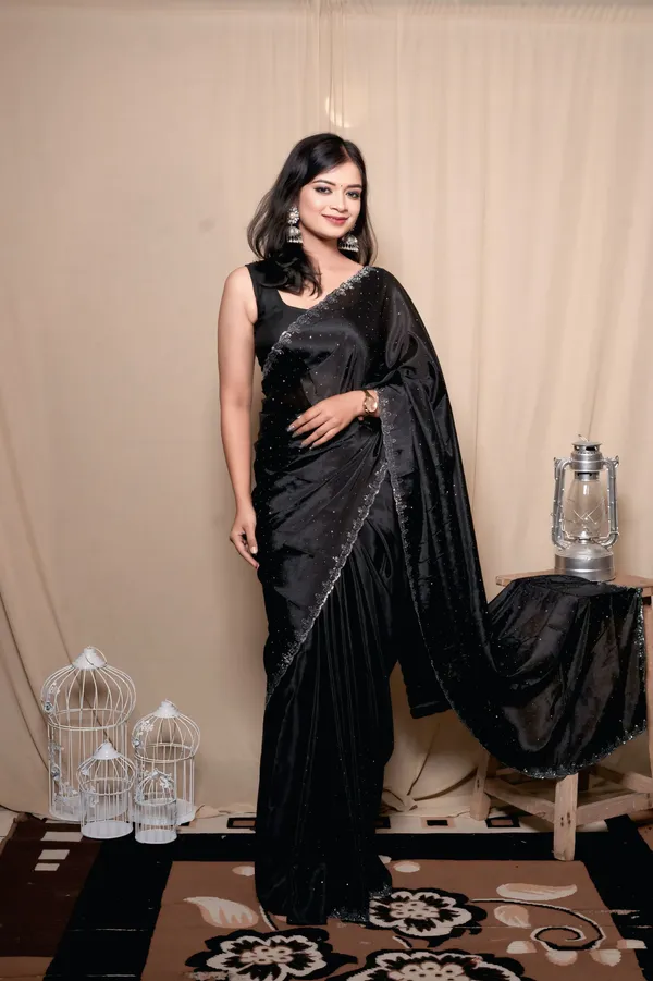 Black_Georgette_Chiffon_Blend_Embellished_Saree_With_Unstitched_Blouse_Piece_|_For_Women