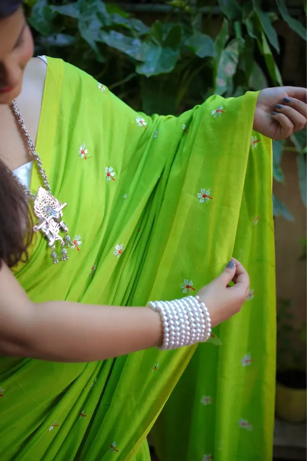 Green_Cotton_Printed_Saree_With_Unstitched_Blouse_Piece_|_For_Women