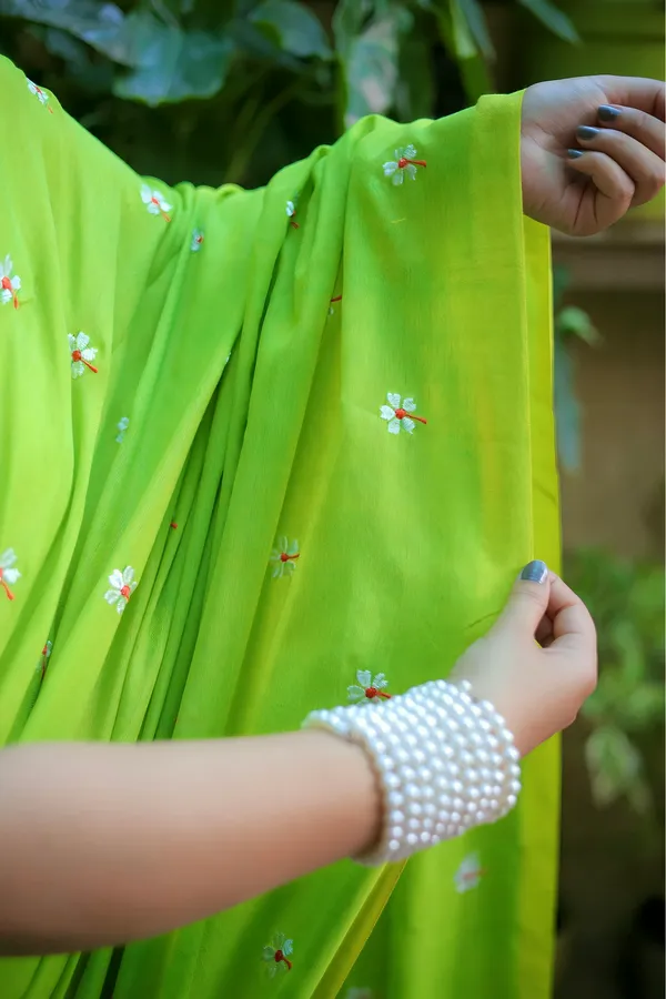 Green_Cotton_Printed_Saree_With_Unstitched_Blouse_Piece_|_For_Women