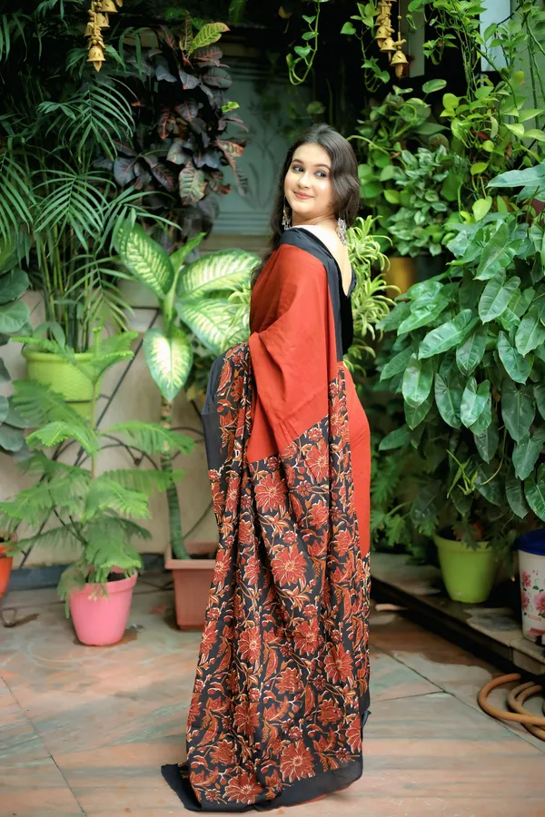 Warm_Rust_Mulmul_Cotton_Printed_Saree_With_Unstitched_Blouse_Piece_|_For_Women