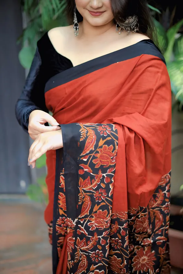 Warm_Rust_Mulmul_Cotton_Printed_Saree_With_Unstitched_Blouse_Piece_|_For_Women