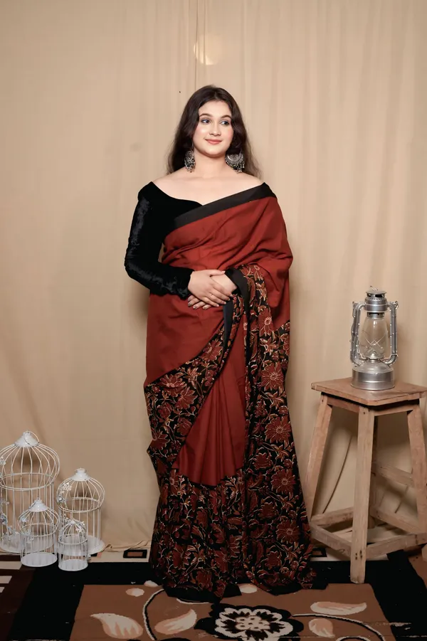 Warm_Rust_Mulmul_Cotton_Printed_Saree_With_Unstitched_Blouse_Piece_|_For_Women