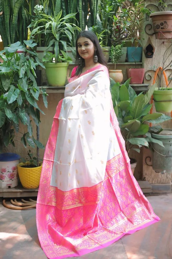 Pink_&_White_Litchi_Silk_Jacquard_Word_Saree_With_Unstitched_Blouse_Piece_|_For_Women