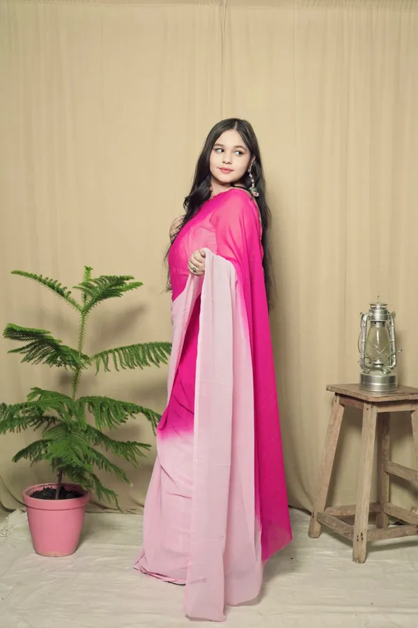 Pink_Georgette_Solid_Saree_With_Unstitched_Blouse_Piece_|_For_Women