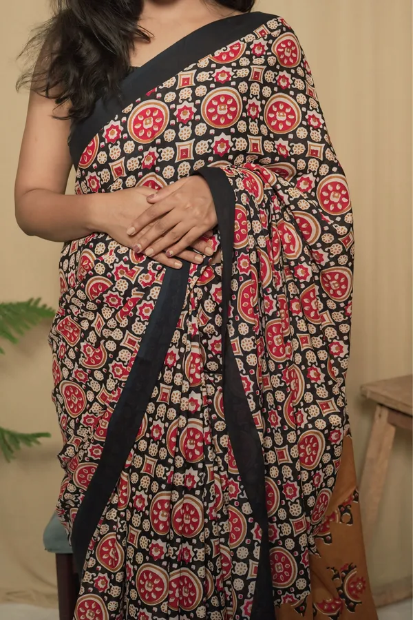 Multicolor_Mulmul_Cotton_Printed_Saree_With_Unstitched_Blouse_Piece_|_For_Women