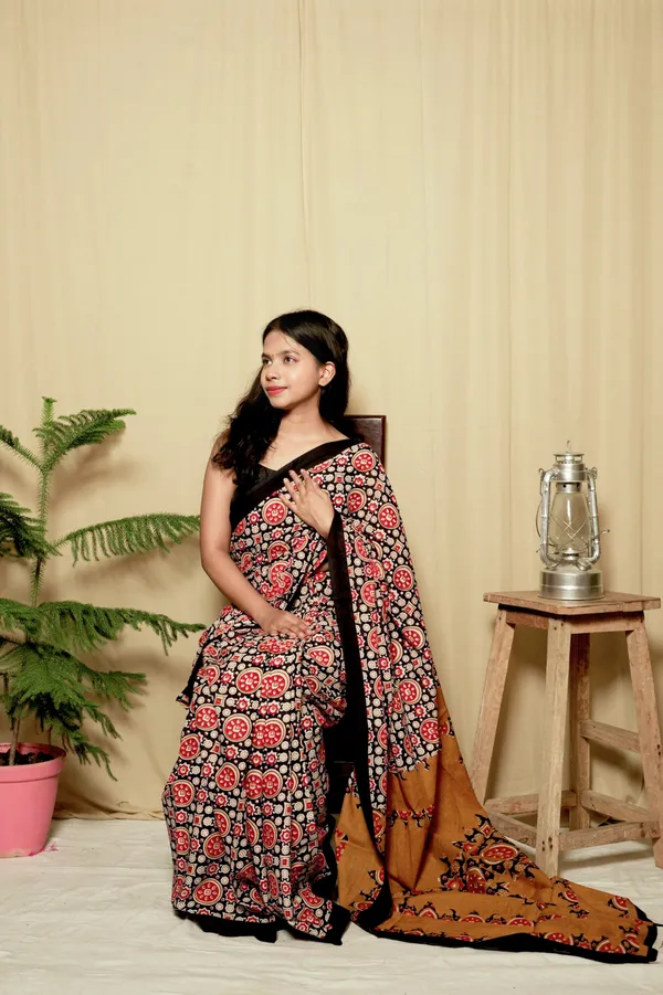 Multicolor_Mulmul_Cotton_Printed_Saree_With_Unstitched_Blouse_Piece_|_For_Women