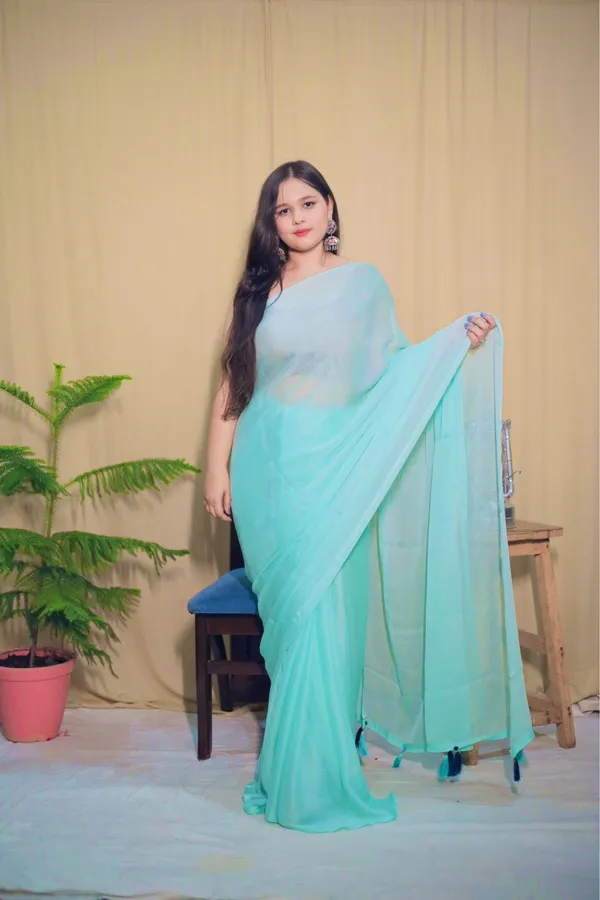 Aqua_Blue_Poly_Chiffon_Solid_Saree_With_Unstitched_Blouse_Piece_|_For_Women