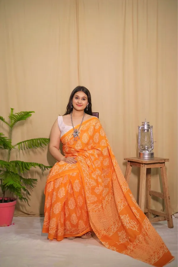 Orange_Cotton_Printed_Saree_With_Unstitched_Blouse_Piece_|_For_Women