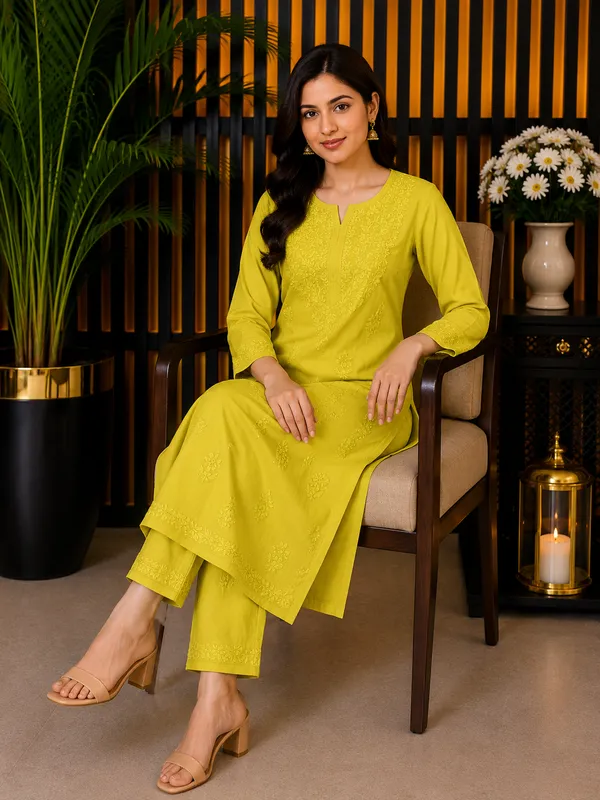 CHIKANKARI_SET