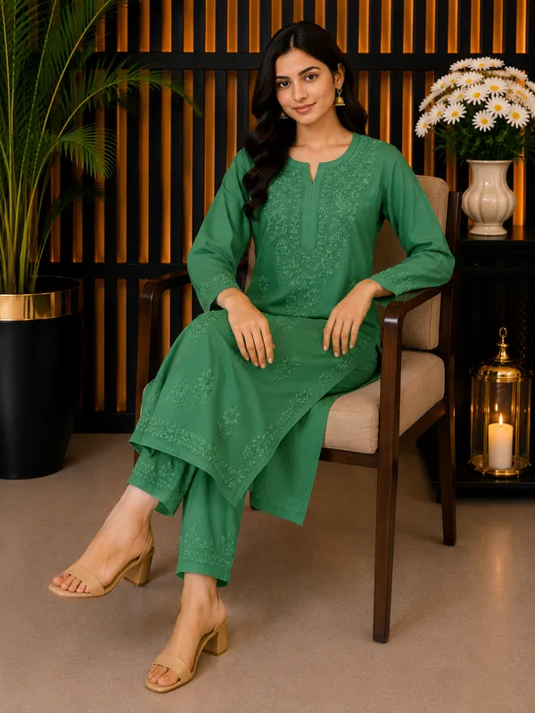 CHIKANKARI_SET