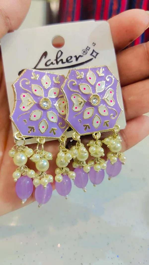 EARRING
