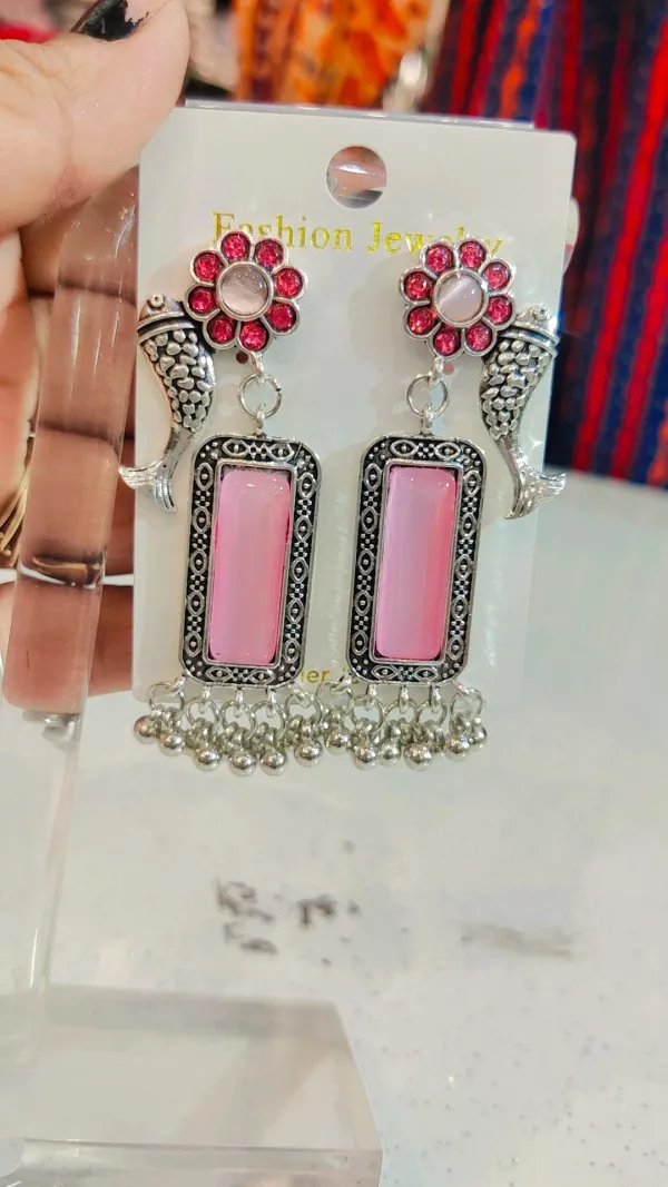EARRING