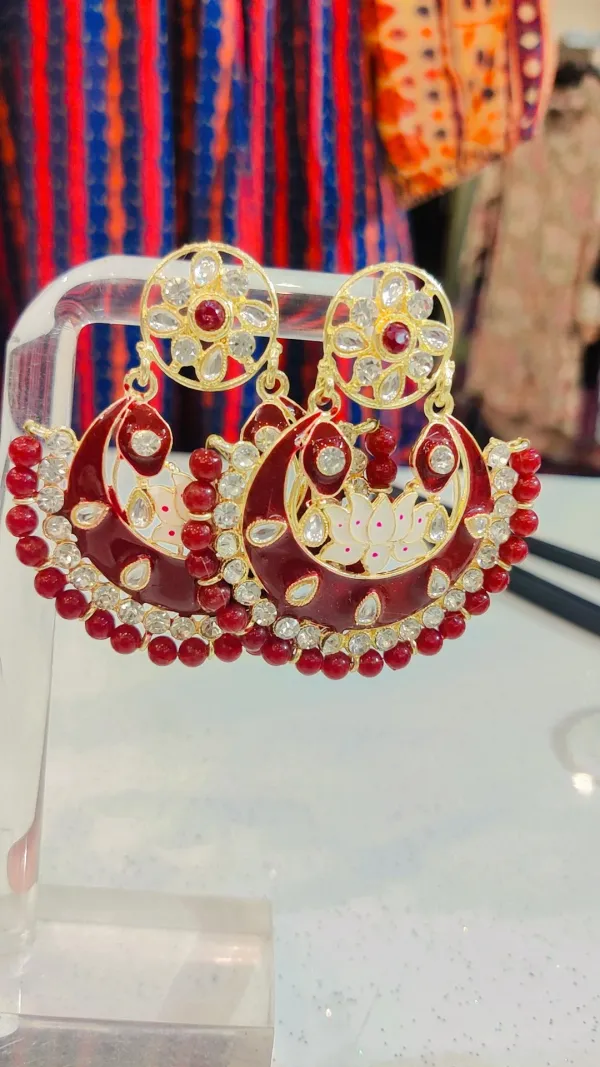 EARRING