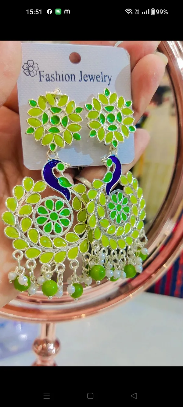 EARRING