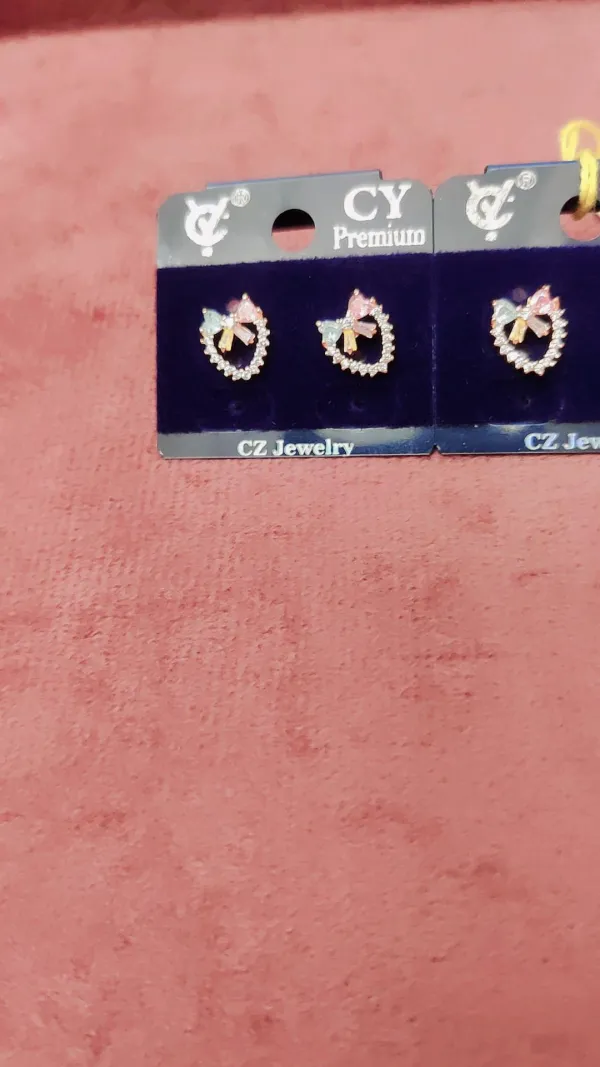 EARRING_TOP