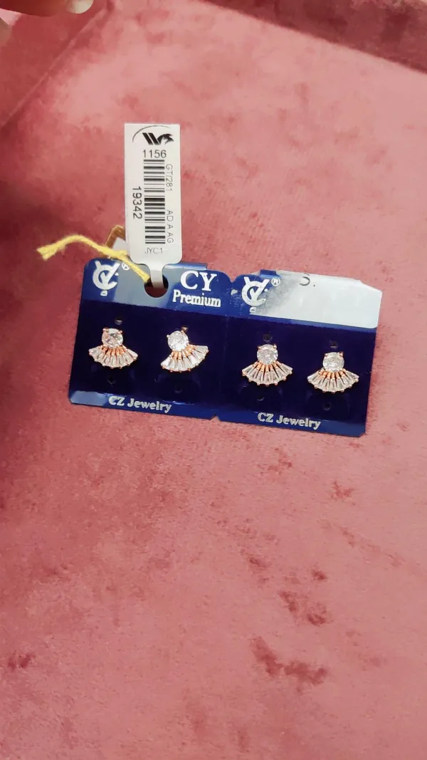 EARRING_TOP