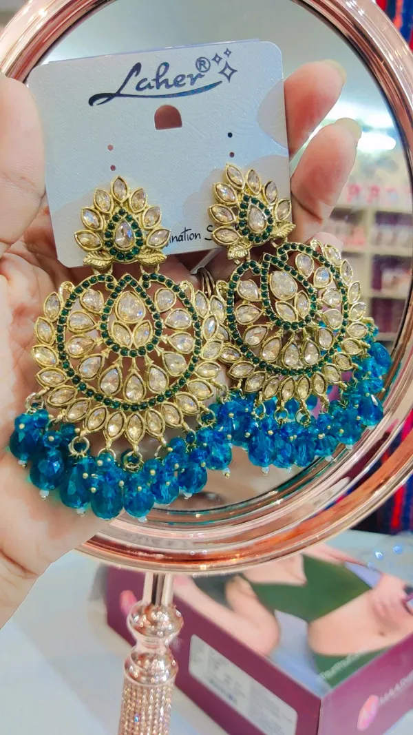 EARRING