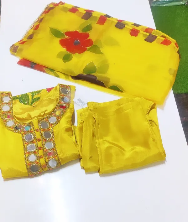 LATEST_TRENDY_SUIT