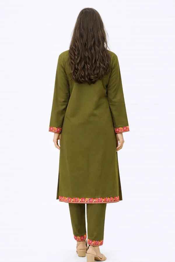 WINTER_KASHMIIRI_PHERAN_SUIT