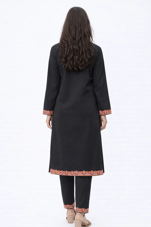 WINTER_KASHMIRI_PHERAN_SUIT