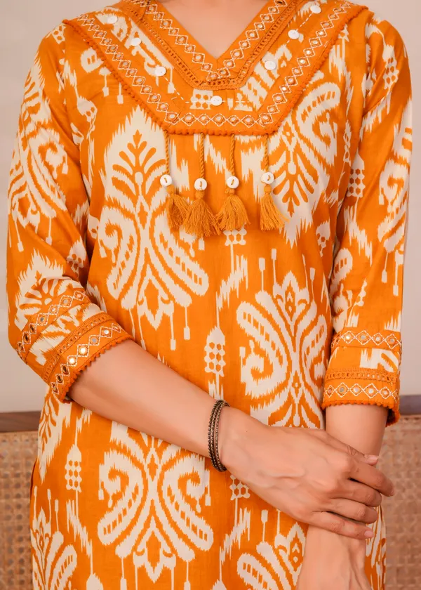 Mustard_Printed_Cotton_Suit_Set|ఆవాల_రంగు_ప్రింటెడ్_కాటన్_సూట్_సెట్|மஞ்சள்_நிற_அச்சு_காட்டன்_சூட்_செட்