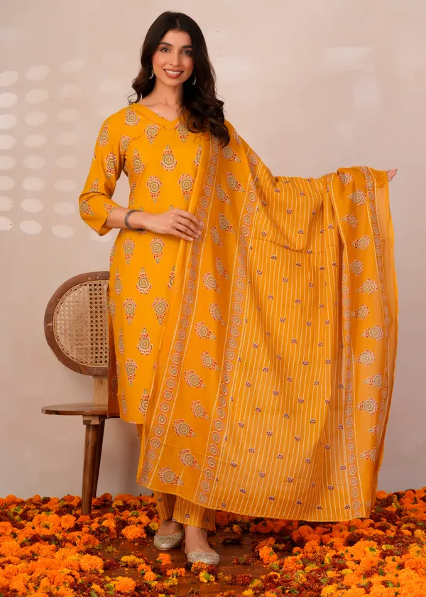 Mustard_Mehfil_Printed_Kurta_Set|மஸ்டர்ட்_மெஹ்ஃபில்_பிரிண்டெட்_குர்தா_செட்|మస్టర్డ్_మెహ్ఫిల్_ప్రింటెడ్_కుర్తా_సెట్