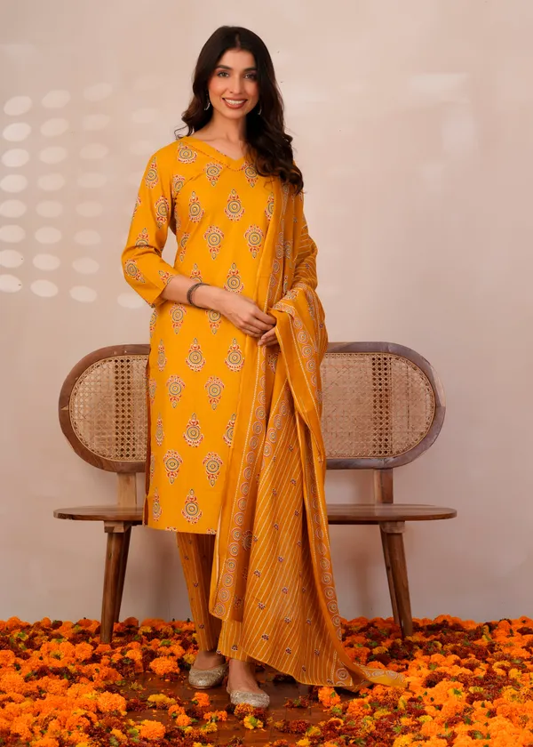 Mustard_Mehfil_Printed_Kurta_Set|மஸ்டர்ட்_மெஹ்ஃபில்_பிரிண்டெட்_குர்தா_செட்|మస్టర్డ్_మెహ్ఫిల్_ప్రింటెడ్_కుర్తా_సెట్