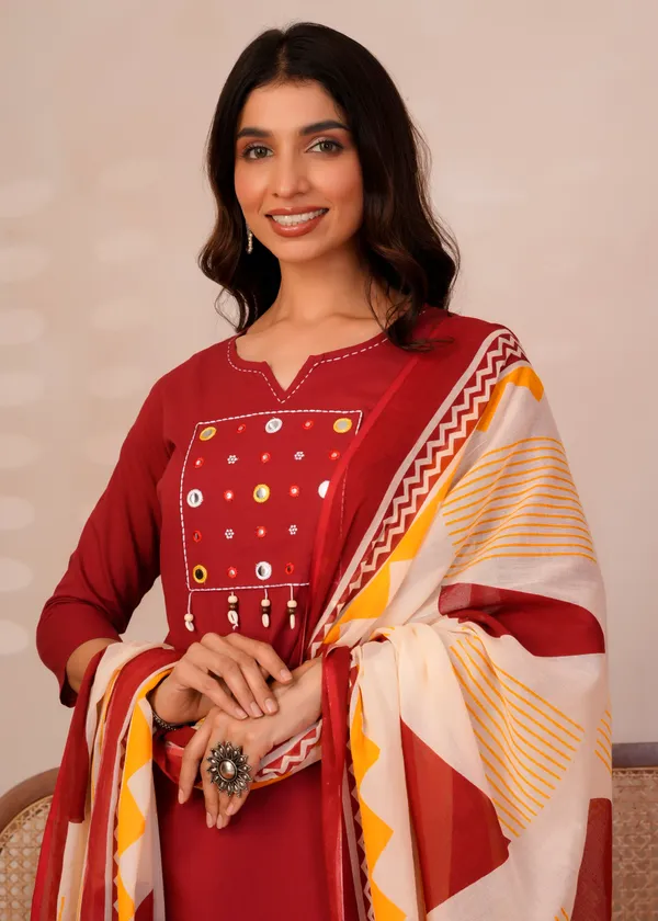 Rani_Rang_Elegance_Suit