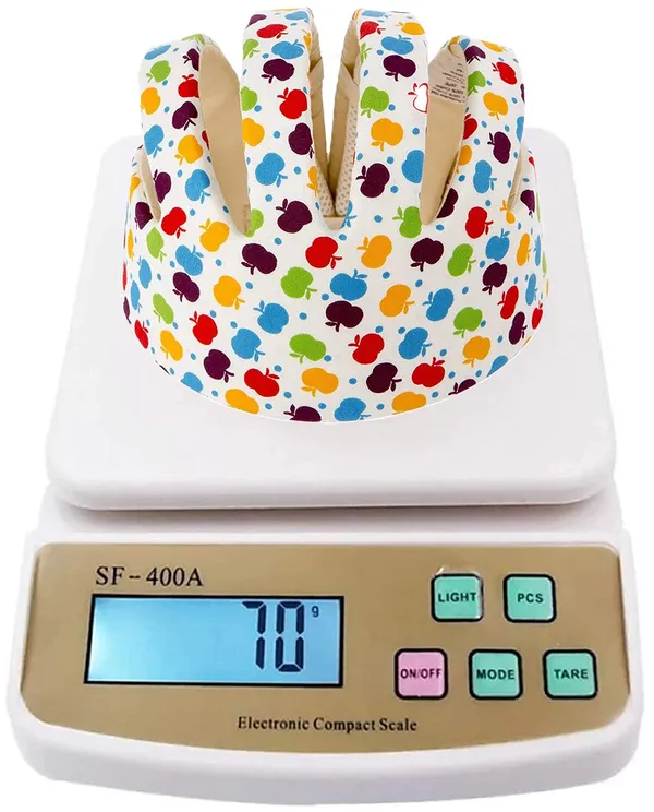 Multicolor_Safety_Apple_Print_Helmet_and_Knee_Pad_Combo