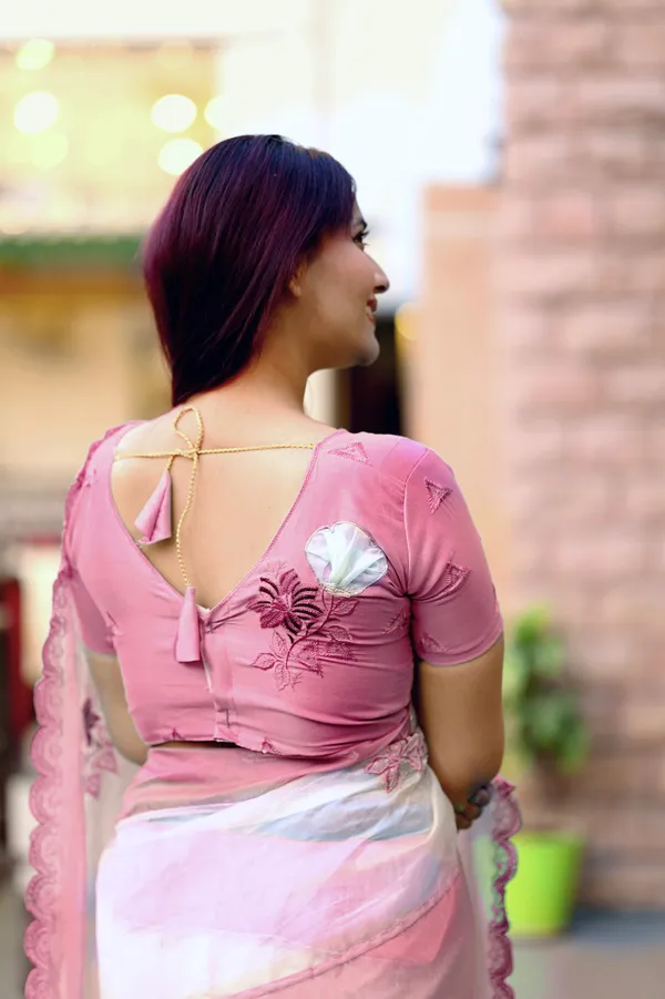 Pink_Crystal_Organza_Premium_Embroidered_Work_Saree_For_Women