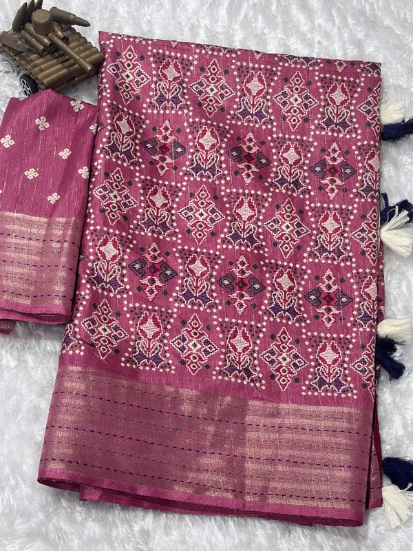 Maroon_Maslin_cotton_katha_work_Saree_With_Unstitched_Blouse_For_Women