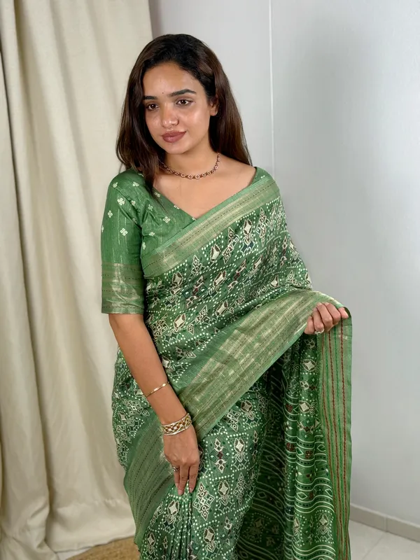 Light_green_Maslin_cotton_katha_work_Saree_With_Unstitched_Blouse_For_Women