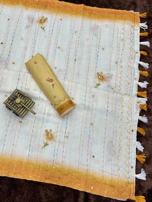 Yellow_Saree_-Gadhwal_Linen_Cotton_Premium_Digital_Print_Saree_For_Women