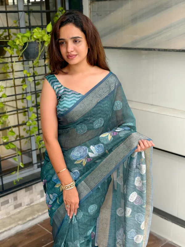 Teal_Pure_cotton_jacquard_Digital_Print_Saree_With_Unstitched_Blouse_For_Women