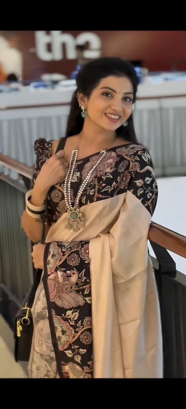 Cream_tussar_silk_saree_Premium_Digital_Print_For_Women