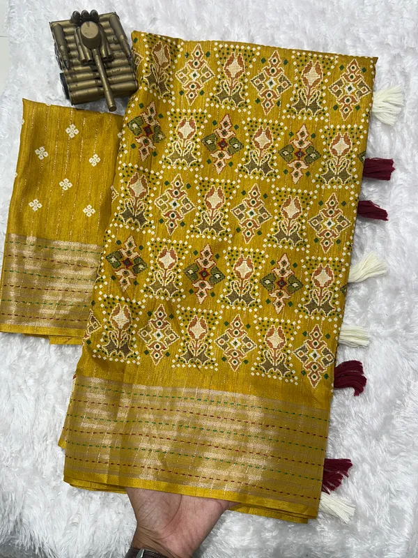 Yellow_Maslin_cotton_katha_work_Saree_With_Unstitched_Blouse_For_Women