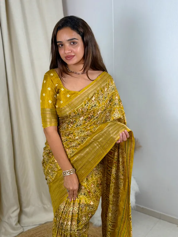Yellow_Maslin_cotton_katha_work_Saree_With_Unstitched_Blouse_For_Women