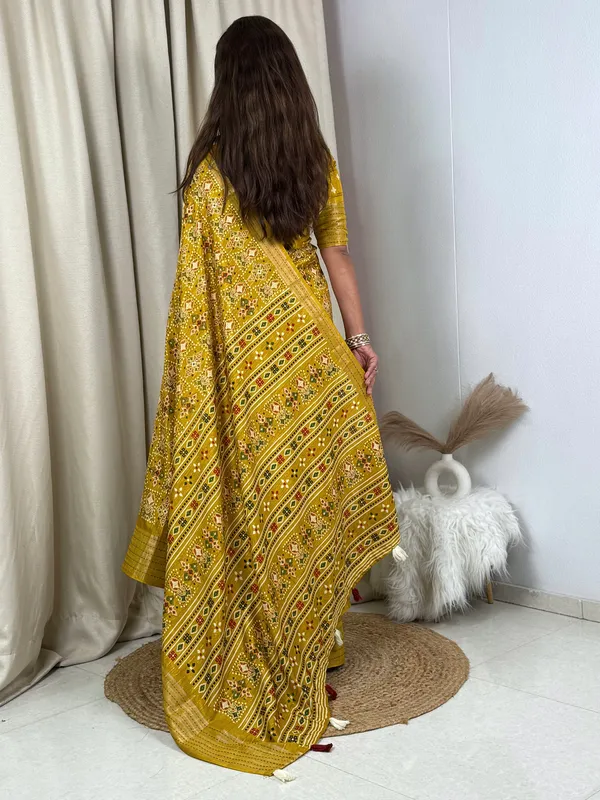 Yellow_Maslin_cotton_katha_work_Saree_With_Unstitched_Blouse_For_Women