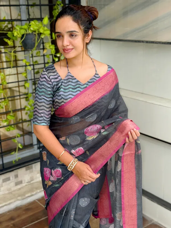 Grey_Pure_cotton_jacquard_Digital_Print_Saree_With_Unstitched_Blouse_For_Women