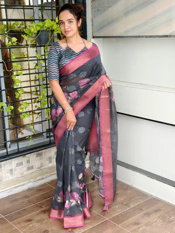 Grey_Pure_cotton_jacquard_Digital_Print_Saree_With_Unstitched_Blouse_For_Women