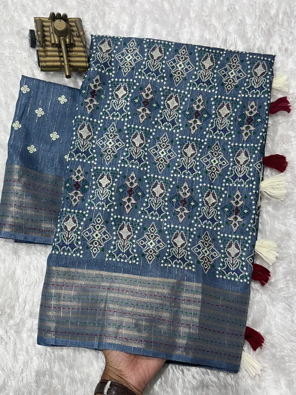 Light_Blue_Maslin_cotton_katha_work_Saree_With_Unstitched_Blouse_For_Women