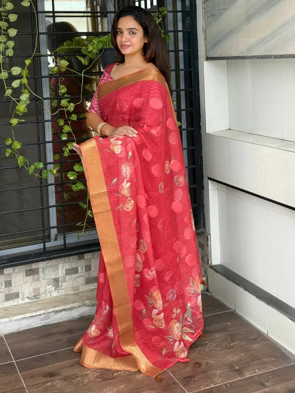 Red_Pure_cotton_jacquard_Digital_Print_Saree_With_Unstitched_Blouse_For_Women