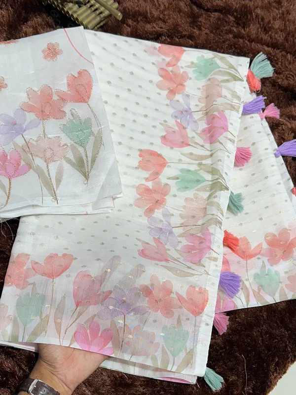 White_Pink_Armani_cotton_Zari_jacquard_Saree_With_Unstitched_Blouse_For_Women