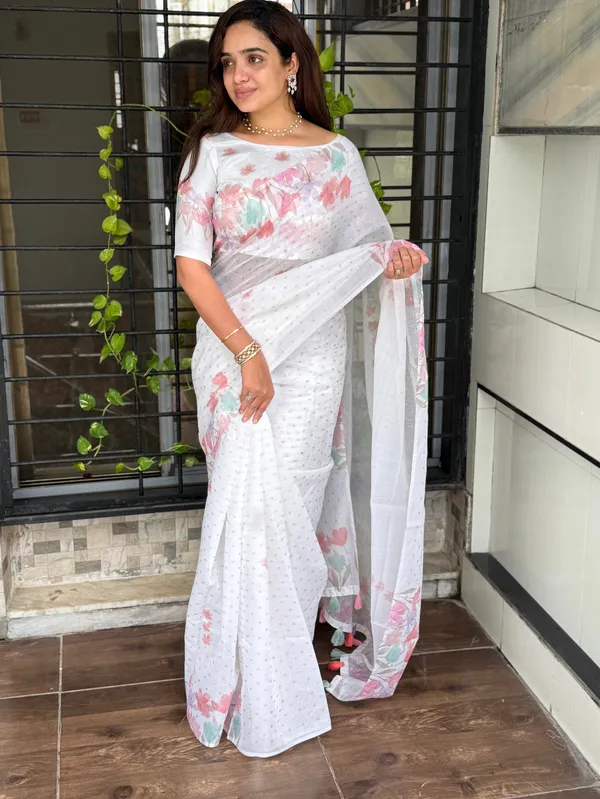 White_Pink_Armani_cotton_Zari_jacquard_Saree_With_Unstitched_Blouse_For_Women