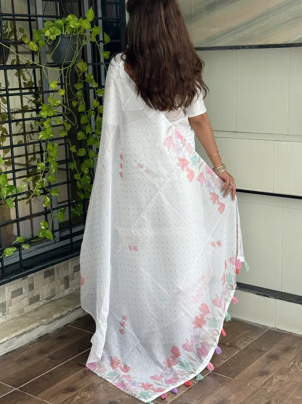 White_Pink_Armani_cotton_Zari_jacquard_Saree_With_Unstitched_Blouse_For_Women